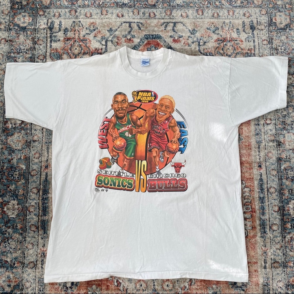 Vintage Seattle Sonics T